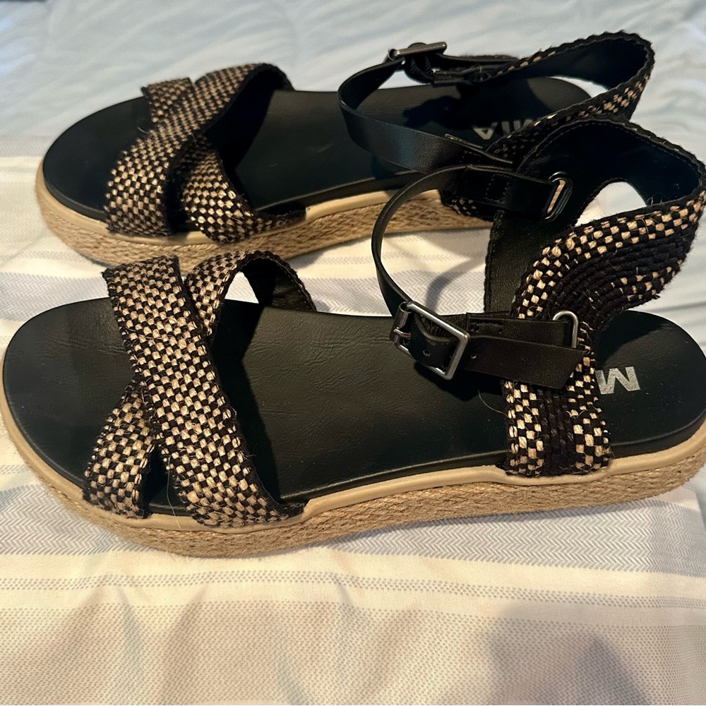 MIA Black and Tan Wedge Sandals